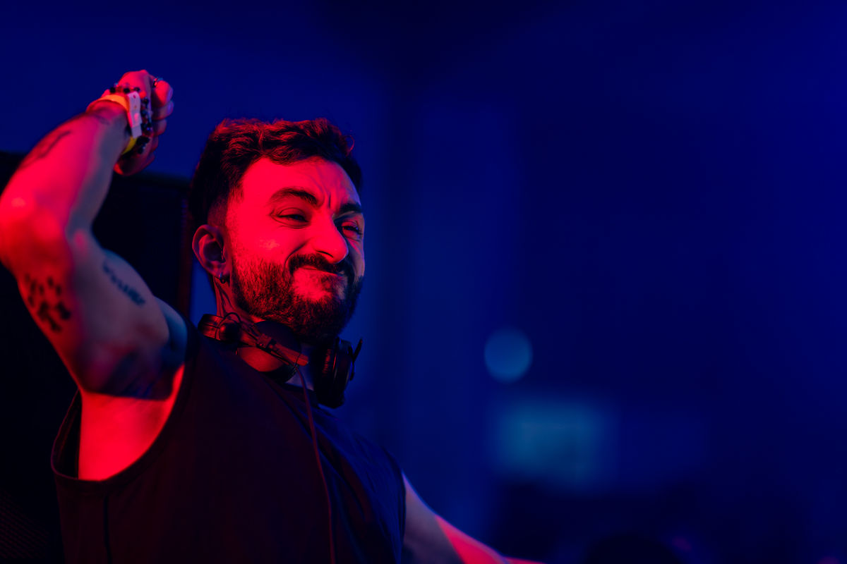 Loading... just a sec